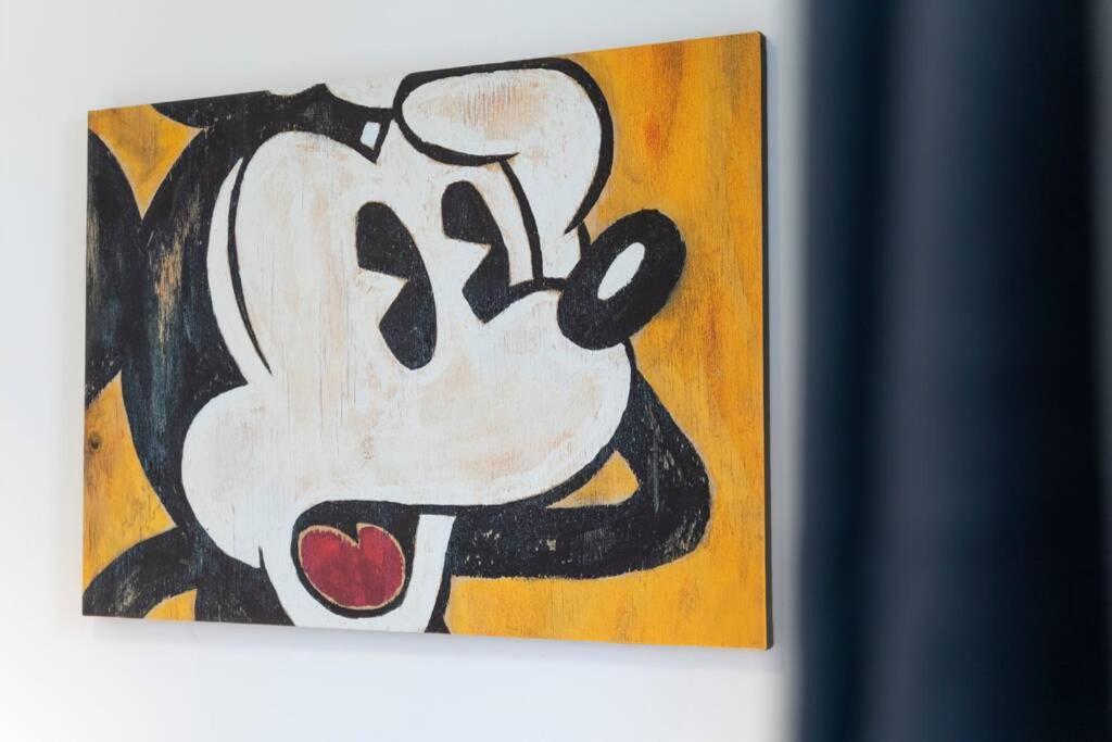 Josef'S Home I Mickey Mouse Apartment Виена Екстериор снимка